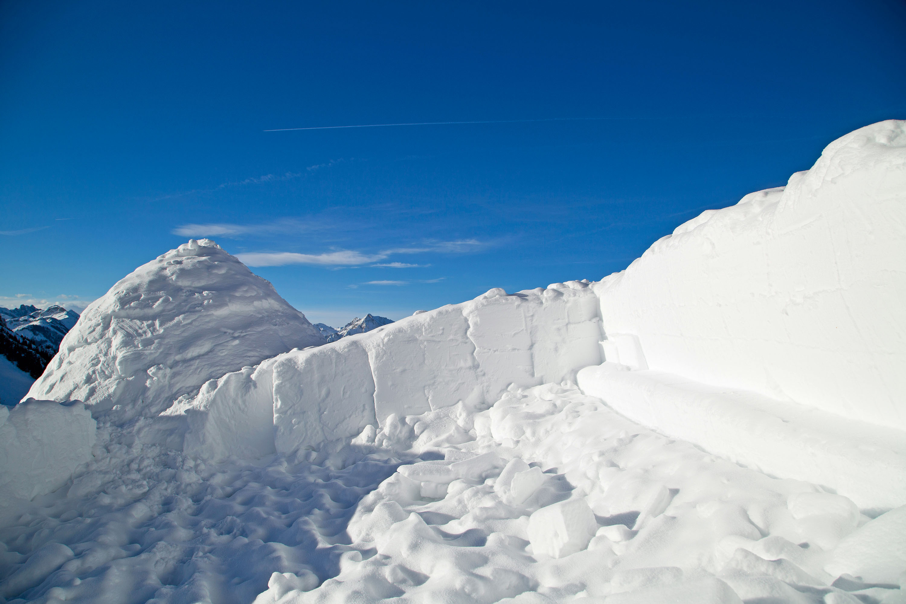  Das Baumaterial liefert Väterchen Frost in Osttirol in rauen Mengen © Willi Seebacher