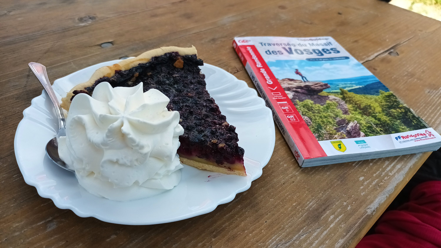 Heidelbeerkuchen in einer Ferme Auberge