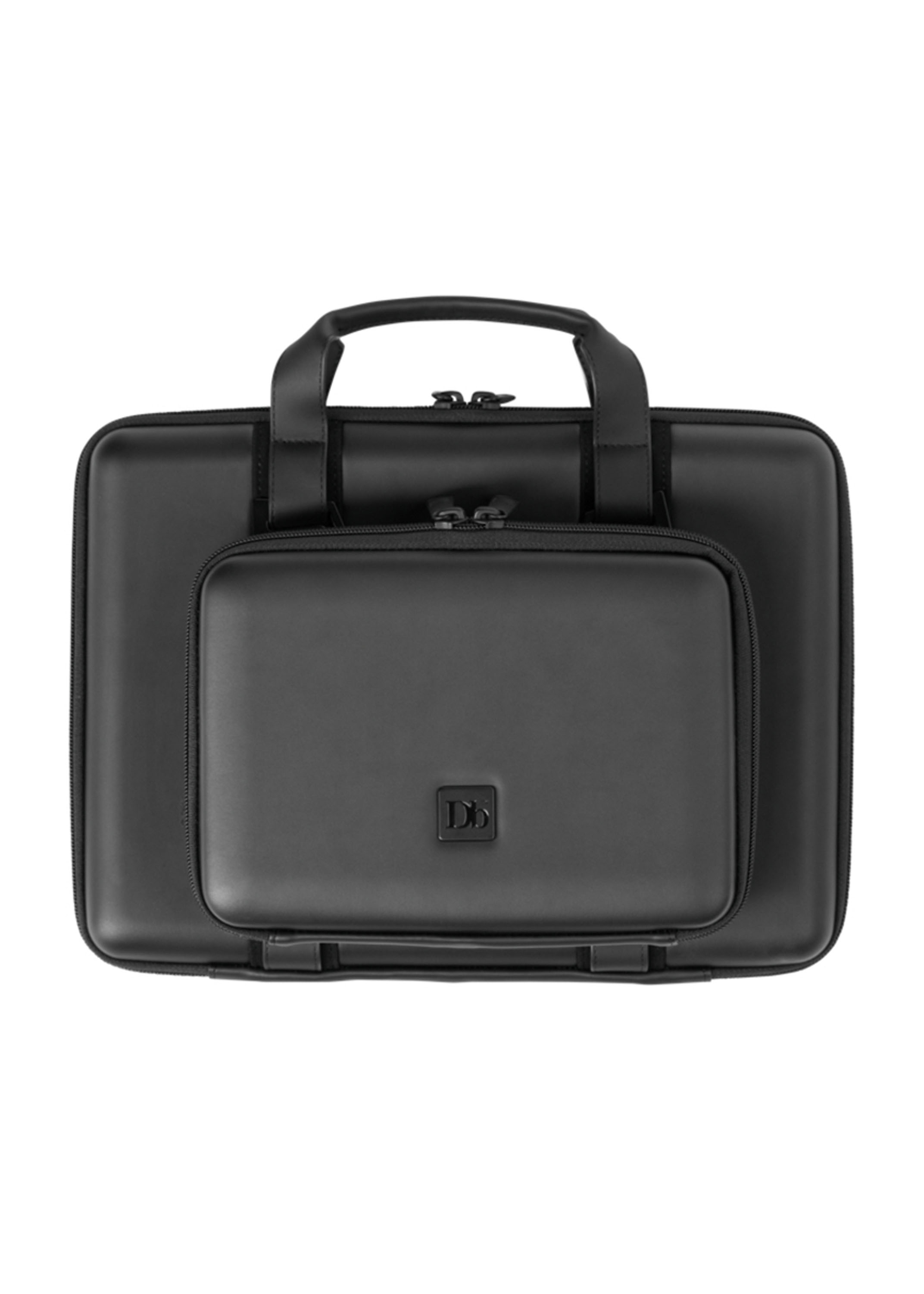 Douchebags The Hacker 15“ Begeisterung beim CCC! Eine lässige Tasche für den Computerfreak, der mobile, bis zu 15“, Rechner schützt. Vorteil gegenüber den herkömmlichen Laptoptaschen: Auch die Kabel, die Maus oder Akkus findenhier in der aufgesetzten Tasche Platz. Glänzendes PU-Leder. 159,00 Euro