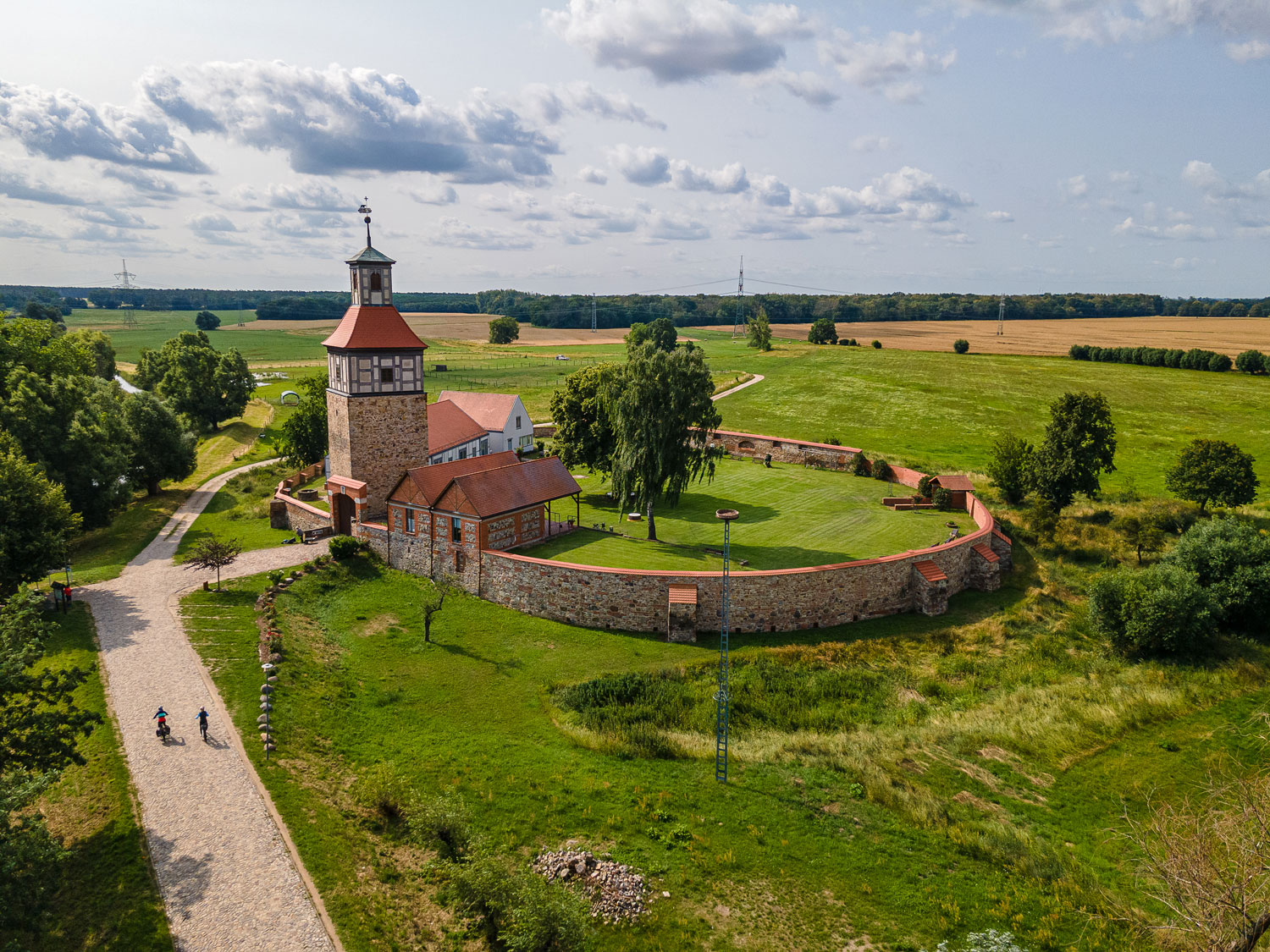 Wasserburg am Elberadweg