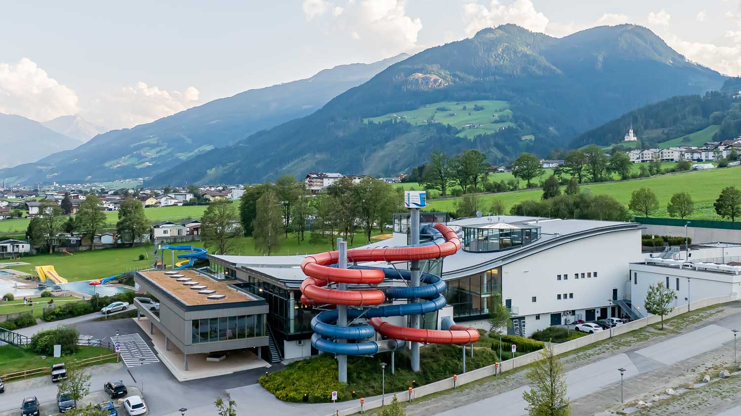 Außenansicht Therme Zillertal